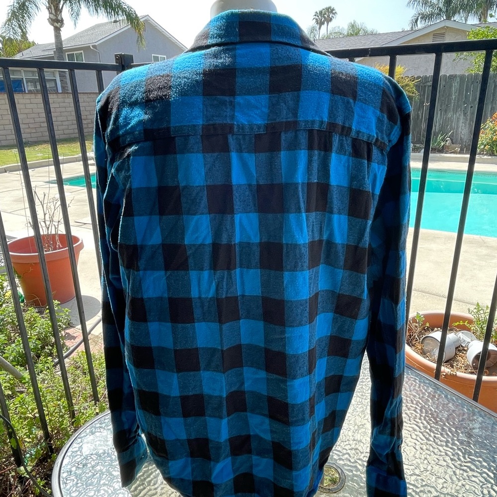 Flannel - Picture 3 of 4
